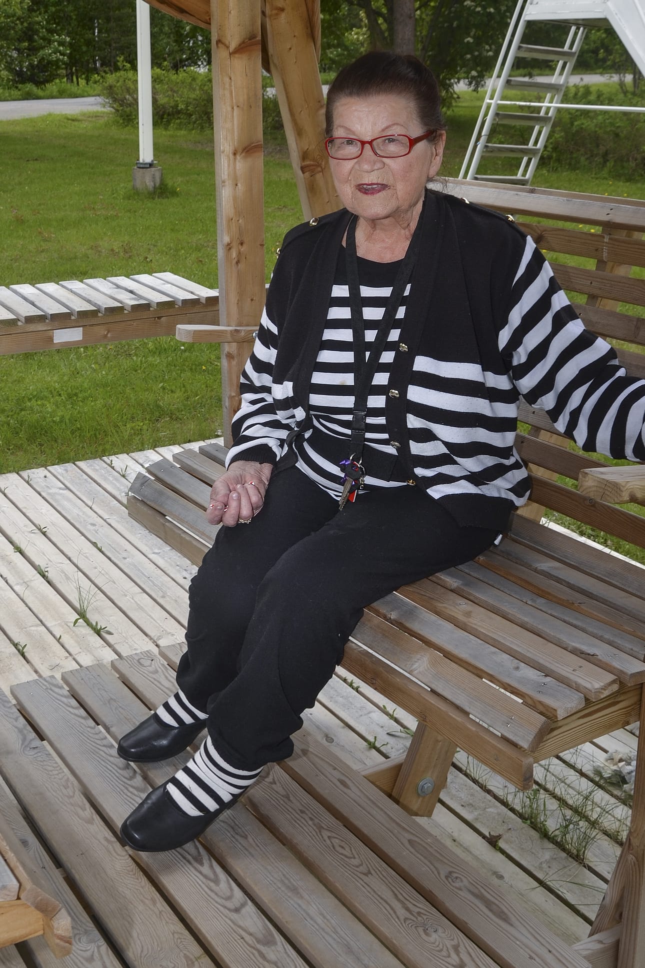 Annikki Hannula nauttii yksinolosta, mutta juttukaverille olisi toisinaan tarvetta.