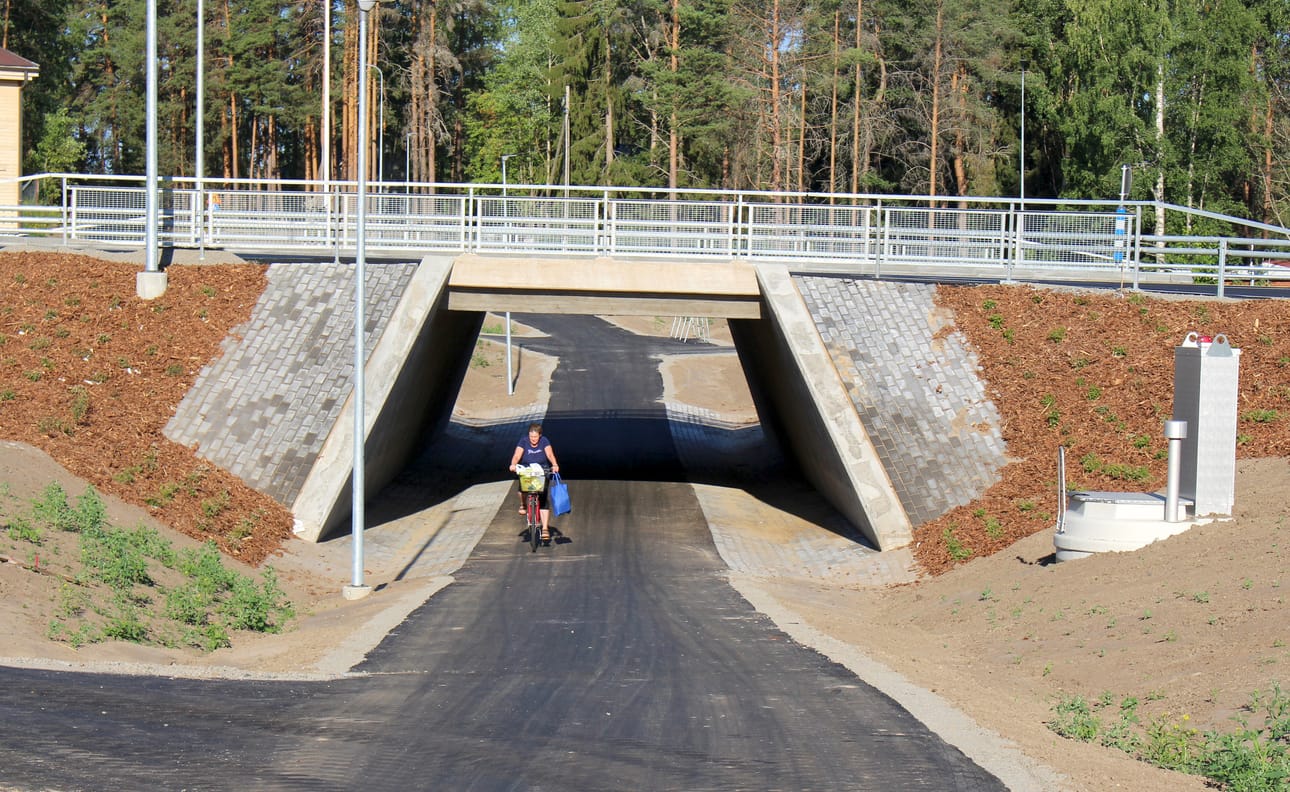 Nelostien alikulku siirtyi Kylmäsen kypeelta Raikkaan risteyksen kohdalle.