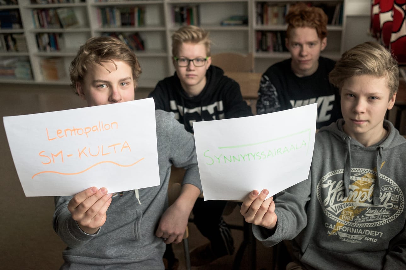 Heikki Katajan, Niklas Tynin, Antti Määtän ja Matias Lämsän unelmien Kuusamossa juhlitaan naisten lentiskultaa eikä synnyttäjien tarvitse matkata muualle.