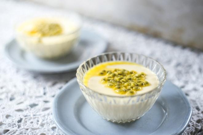 Passionhedelmistä valmistettu mousse on brasilialainen herkku.