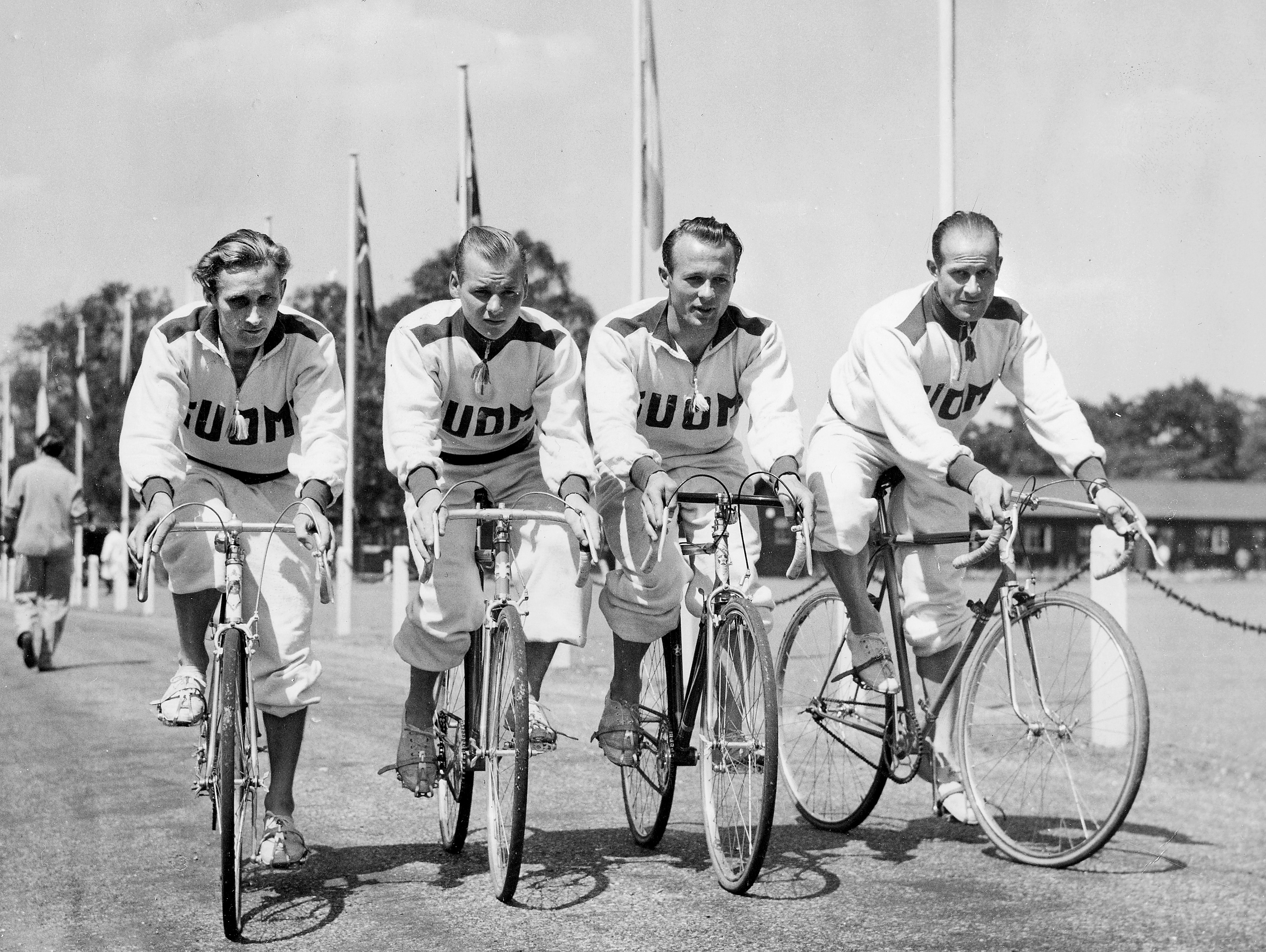 Korona on pysäyttänyt koko urheilumaailman. Tilanteen lopullisia vaikutuksia urheiluun voi vain arvailla. Millaisia seurauksia kansainvälisistä kriiseistä on aiemmin tullut urheilulle ?