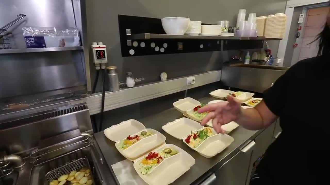 Näin tehdään Suomen parasta kebabia