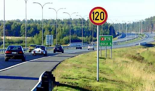Liikkuva poliisi ei turvallisuussyistä nostaisi osallekaan moottoritieosuutta nopeusrajoitusta 120 kilometriin tunnissa. Oulussa kokeiltiin 120 kilometrin tuntinopeutta muutama vuosi sitten.