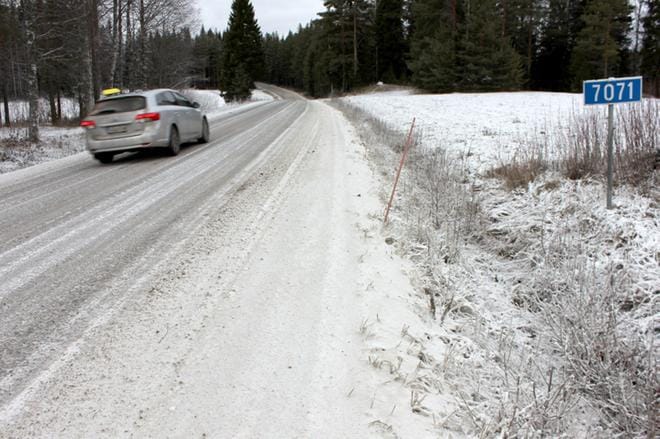 Maantie 7 071 välillä Alavus–Virtala tunnetaan myös nimellä Kätkänjoentie. KUVA: REIJO HEIKKILÄ