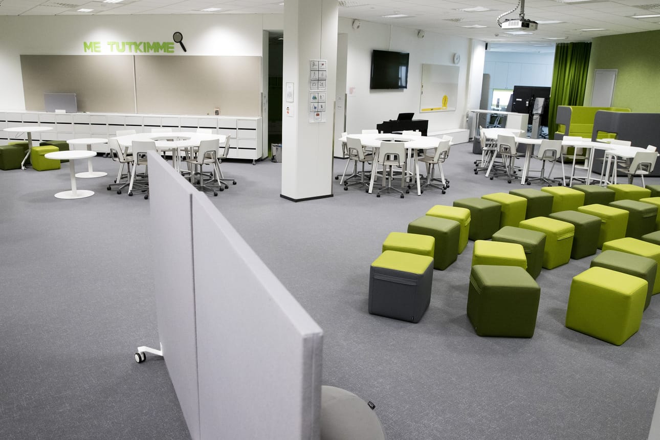Muun muassa Hiukkavaaran ja Talvikankaan kouluissa tilat on suunniteltu vuoden 2016 elokuussa voimaan tullutta opetussuunnitelmaa tukeviksi. Kuva Hiukkavaaran koulusta.