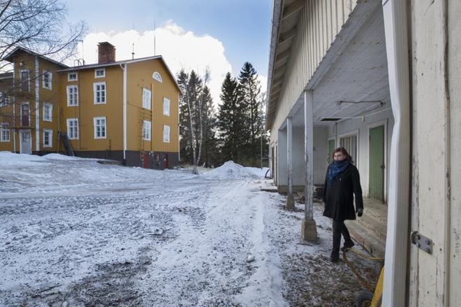 Lähimatkailuassistentti Kristel Jäntti on hyvillään siitä, että museo saa uudet, aiempaa isommat ja monipuolisemmat tilat hyvältä paikalta Savilahti-talon läheltä. KUVA: MINNA ANTILA