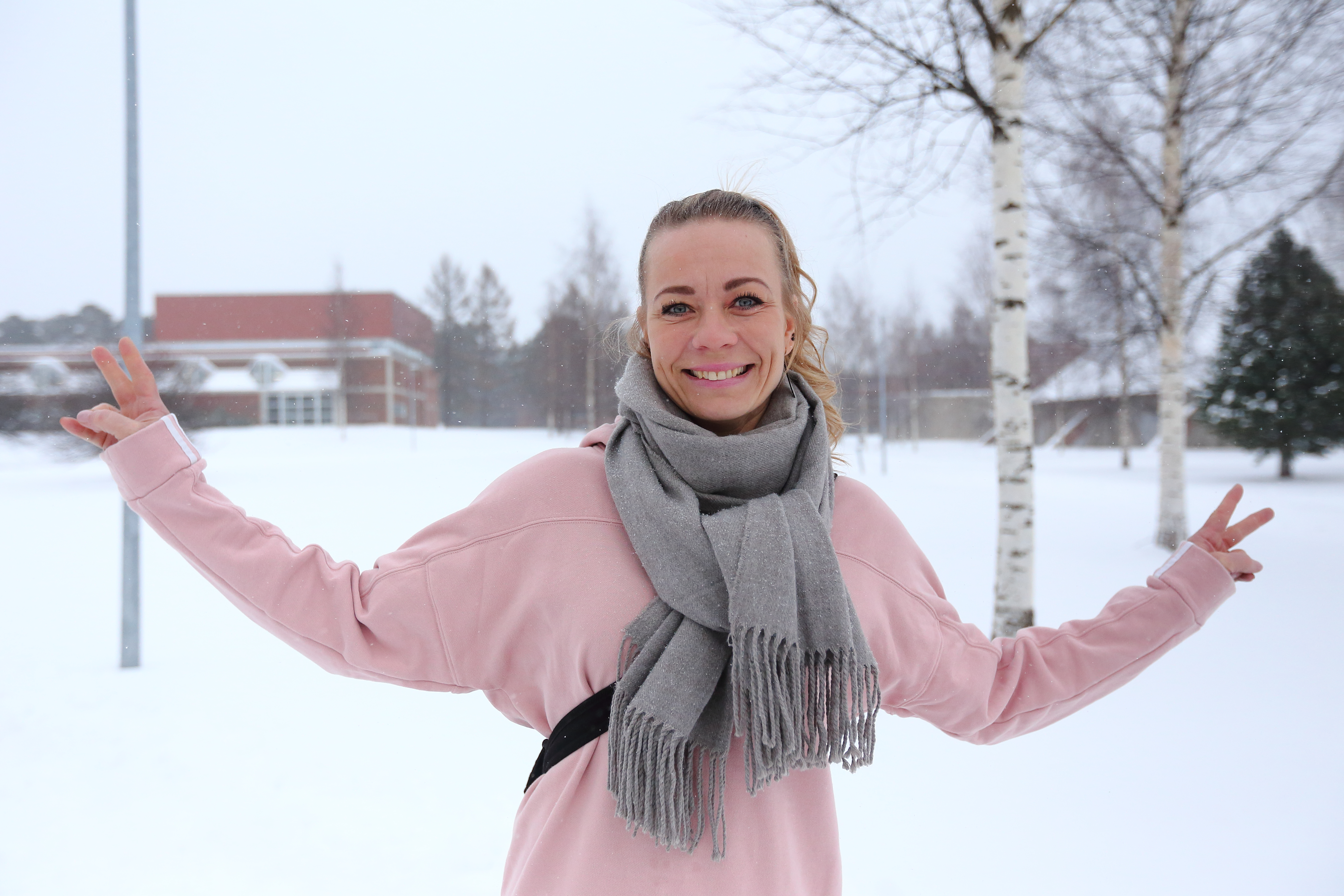 Kiireisiä ruuhkavuosia elävä Katja Haapakoski pelaa pesäpalloa edelleen unissaan
