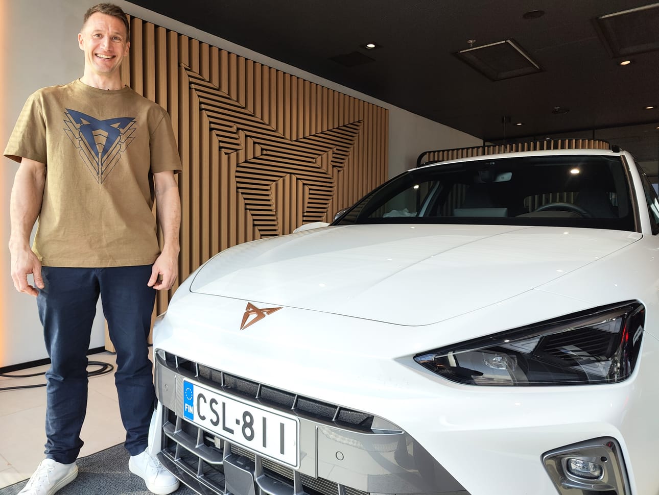 Cupra on myynyt 90 Leon Sportstoureria alkuvuoden aikana. Puolet niistä on bensiiniversioita, liiketoimintajohtaja Jukka Kiuru kertoo.