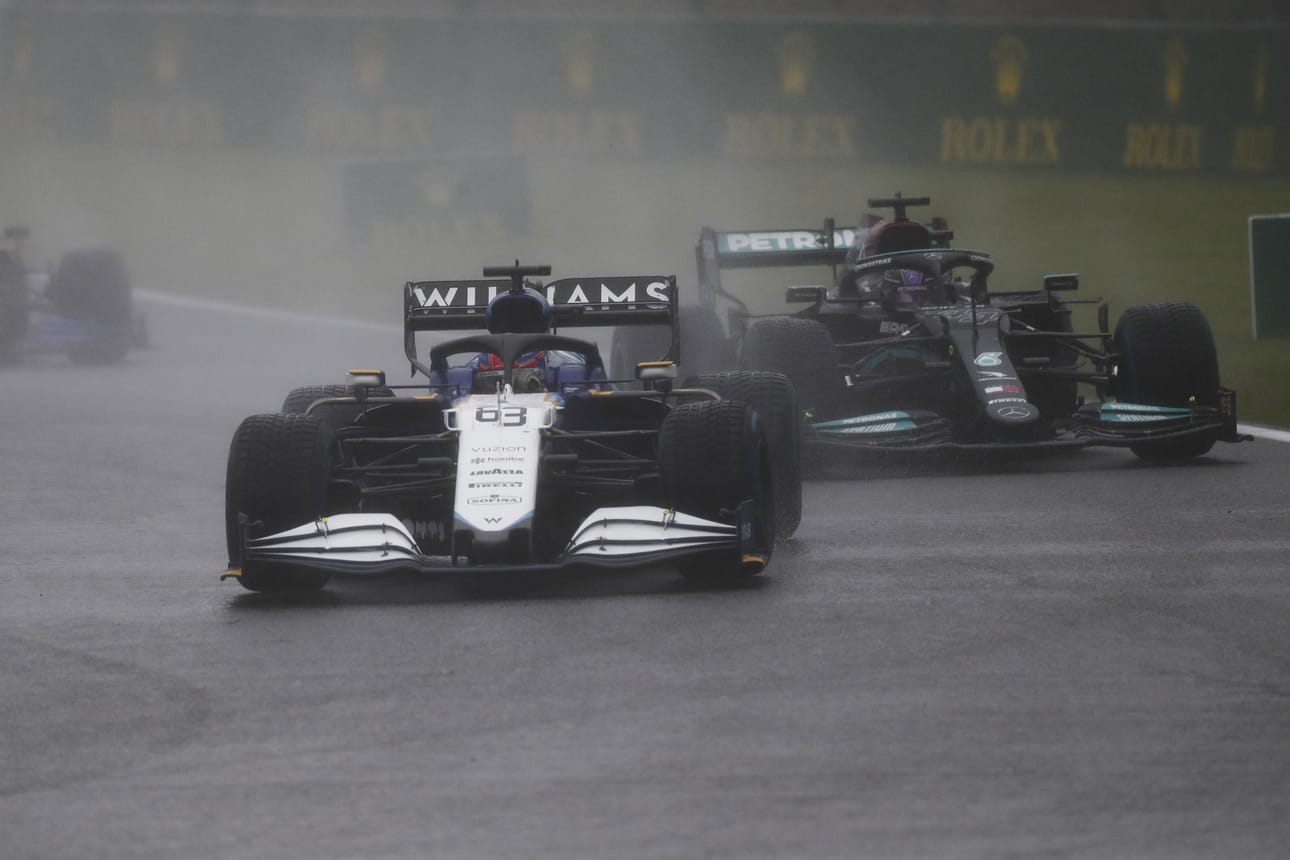 Williamsin George Russellilla oli helppo työ pitää Mercedeksen Lewis Hamilton takanaan kisassa, jossa ohittaa ei saanut.