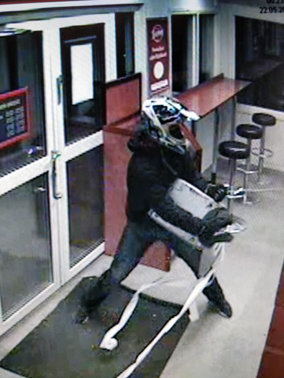 Kempeleen grilli ryöstettiin maanantaina.