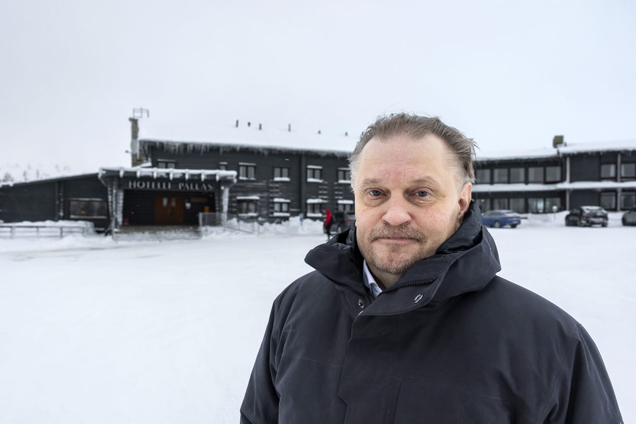 Tamperelainen arkkitehti Timo Meuronen on suunnitellut Pallakselle kaavaillun hotellilaajennuksen. Hän on ollut mukana myös monissa muissa Lapland Hotelsin hankkeissa.