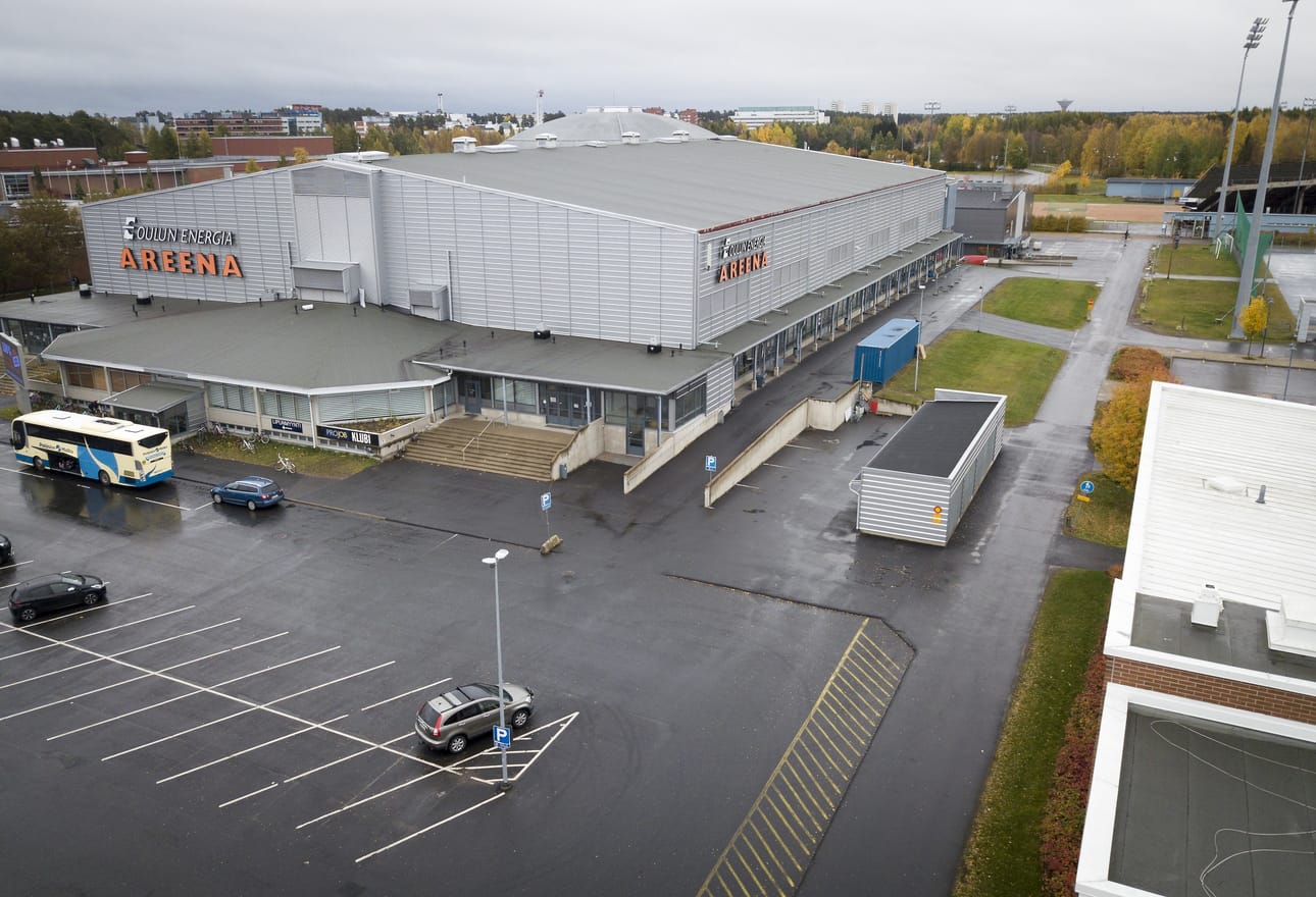 Raksilan vanha jäähalli kuluttaa valtavat määrät sähköä vuositasolla.