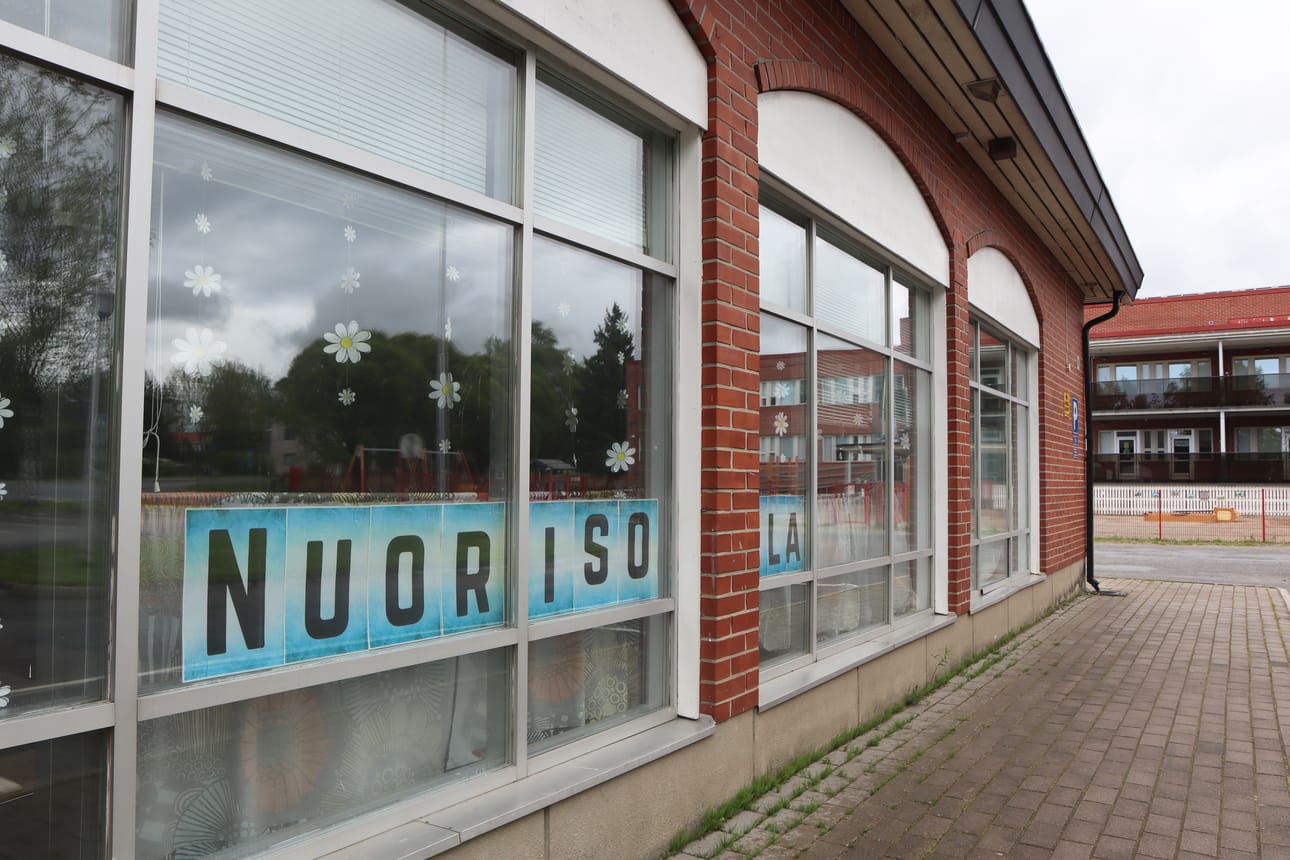 Nuorille halutaan tarjota mahdollisuus tuttuihin nuorisotyöntekijäkontakteihin sekä tuttuun yhteiseen ajanviettopaikkaan myös kesällä.