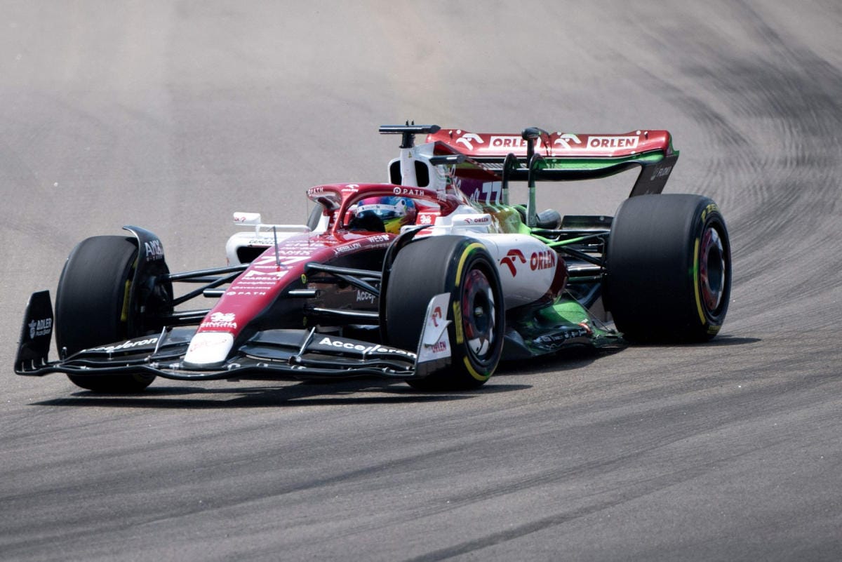 Valtteri Bottas jätti ensimmäisen harjoitusjakson kesken. LEHTIKUVA / AFP