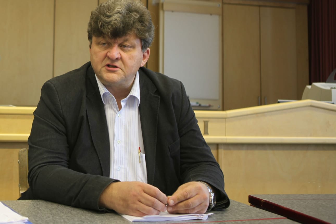 Jukka Tikanmäki (kesk.) erotettiin helmikuussa Pyhäjärven kaupunginvaltuustosta.