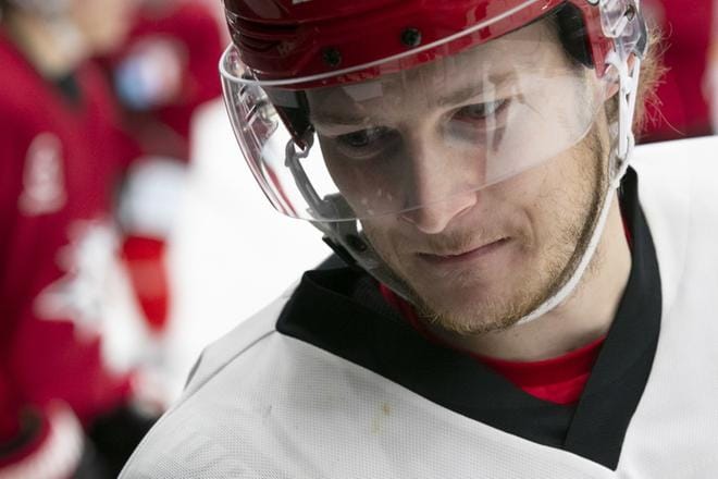 Valtteri Viljanen loukkasi rannettaan keskiviikkona. ARKISTOKUVA: MINNA ANTILA