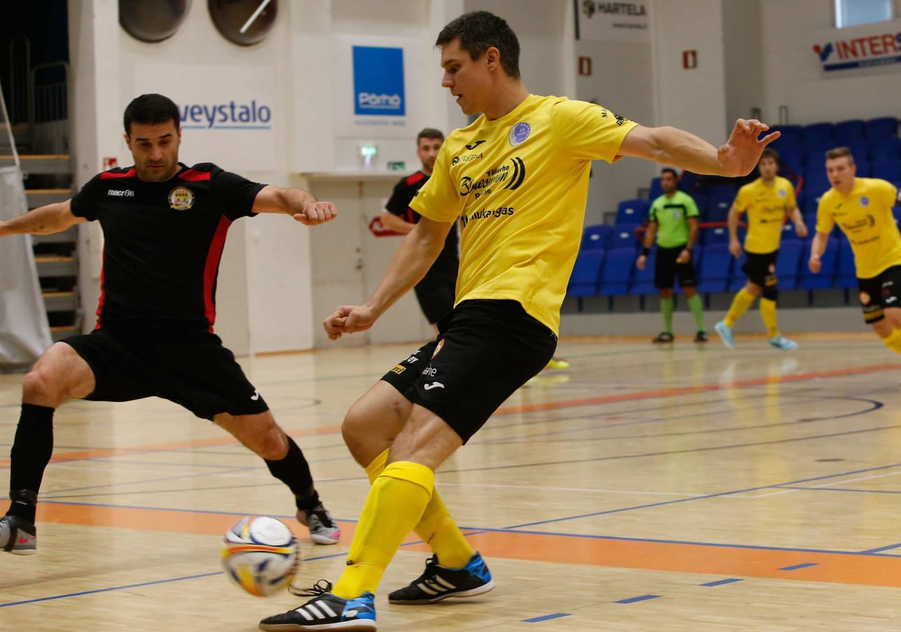 Viime kaudella futsalin liigassa pelannut Tervarit haastaa AS Moonin loppiaisena Raahessa.