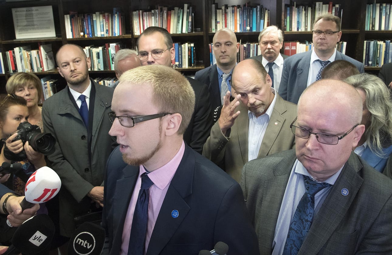 Perussuomalaisista lähtivät monet puolueen ääniharavoina tunnetuksi tulleet henkilöt.
