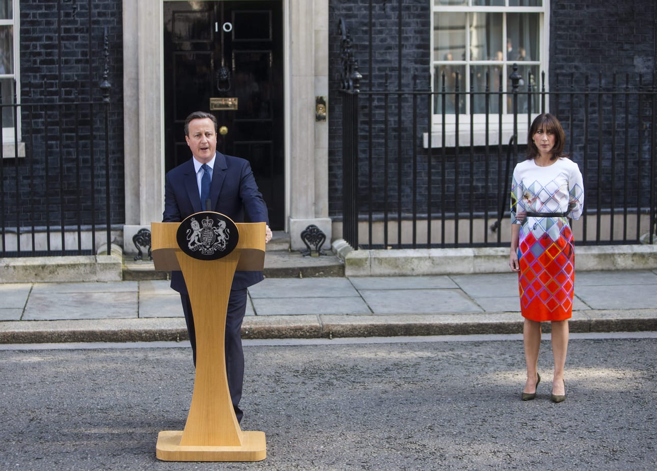 Pääministeri David Cameron kertoi jättävänsä tehtävän ennen syksyä.
