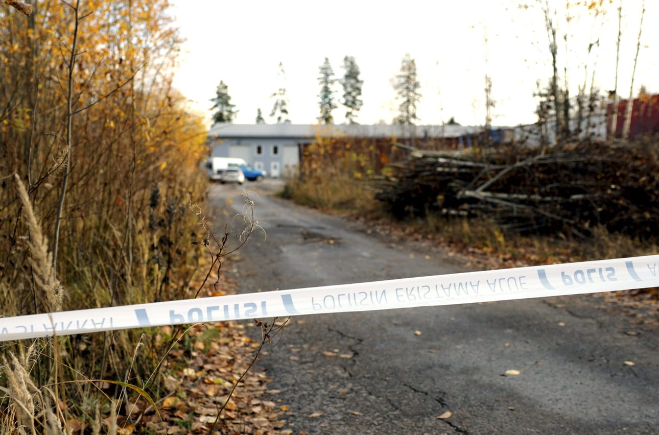 Ampumisen aikaan sunnuntaiaamuna kerhotilalla oli yhteensä kahdeksan ihmistä, jotka kaikki olivat poliisin mukaan tilanteessa vaarassa. LEHTIKUVA / Seppo Samuli