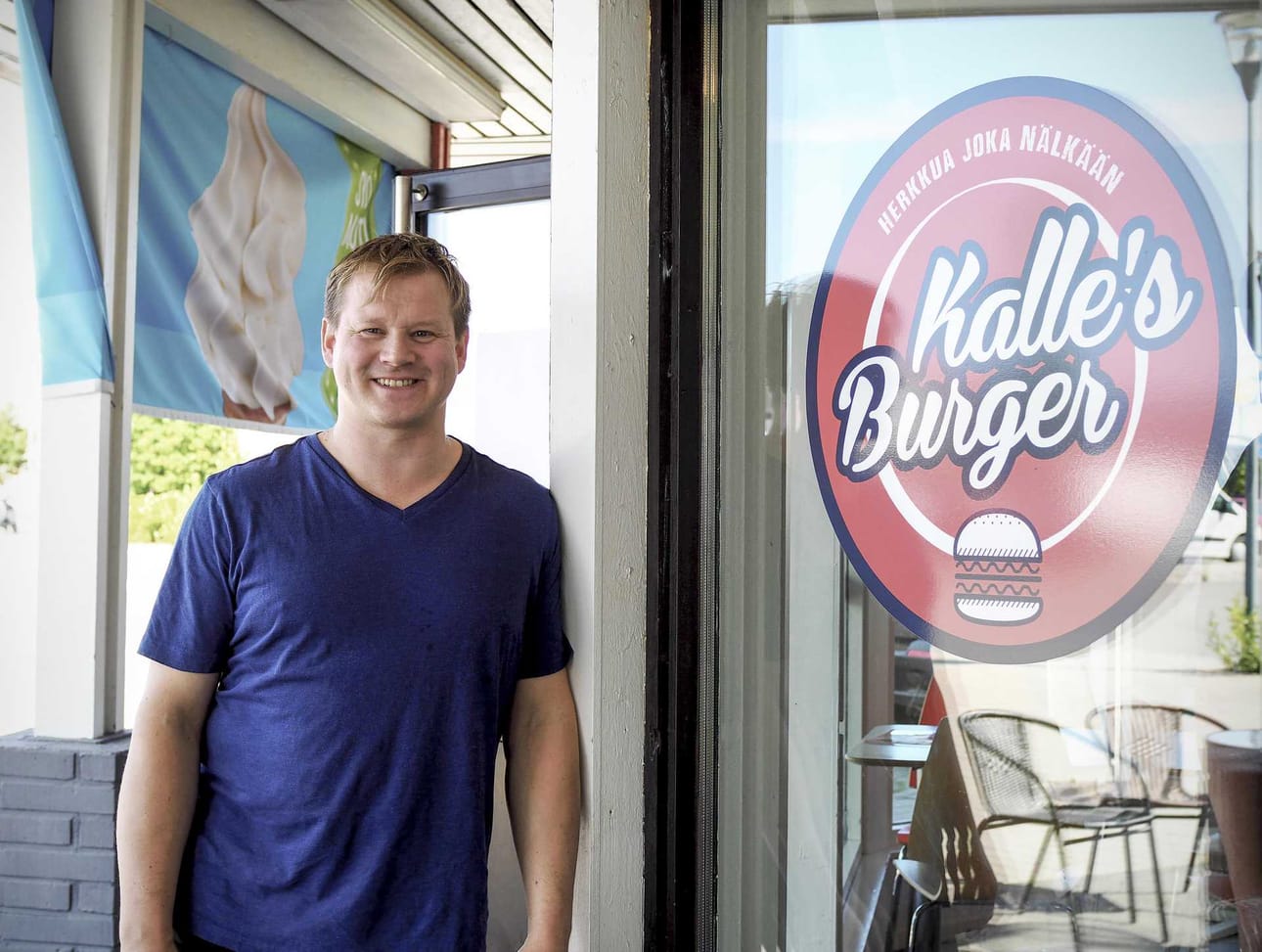 Kalle's Burgerin omistaja Kalle Huusko on ylpeä kemiläisyydestä ja kutsuu paikalliset juhlimaan ravintolansa 2-vuotissyntymäpäiviä.