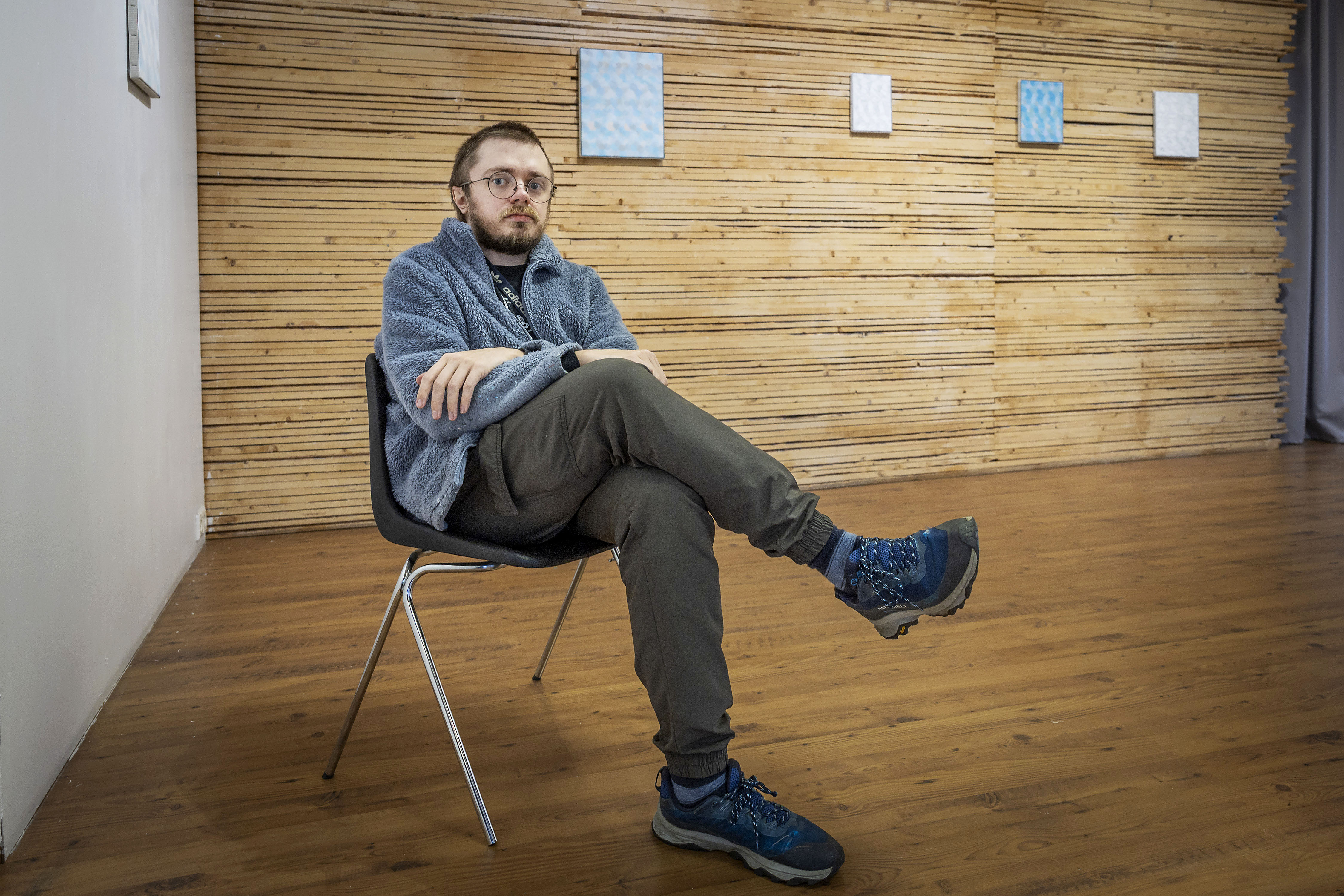 Taiteilija Timo Anderson kokee digiahdistusta – kuvatulvan keskellä hän haluaa houkutella katsomaan hitaasti