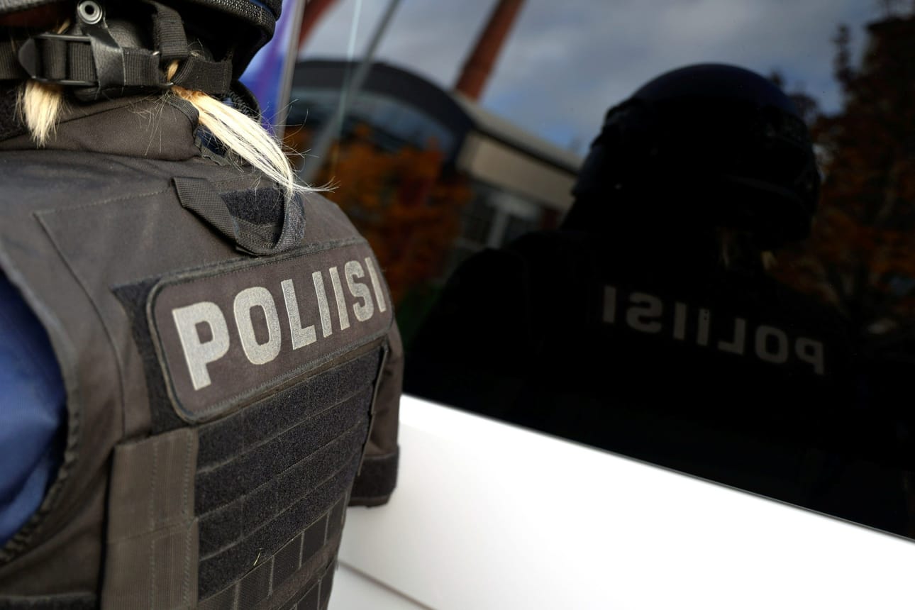 Poliisitarkastajan mukaan Poliisihallituksessa laadittu mielenosoitustilanteita käsitellyt muistio ei ole ohje. Kuvituskuva. LEHTIKUVA / Anni Savolainen