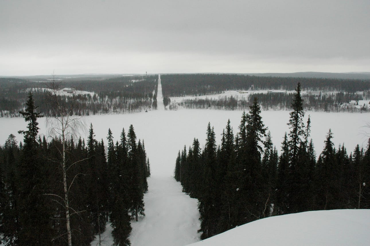 Raja railona. Koillissanomien arkistokuva.