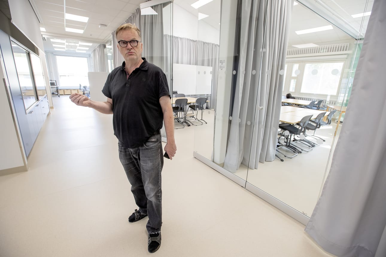 Pyhäjoen lukion laajennusosa, rehtori Tauno Rajaniemi