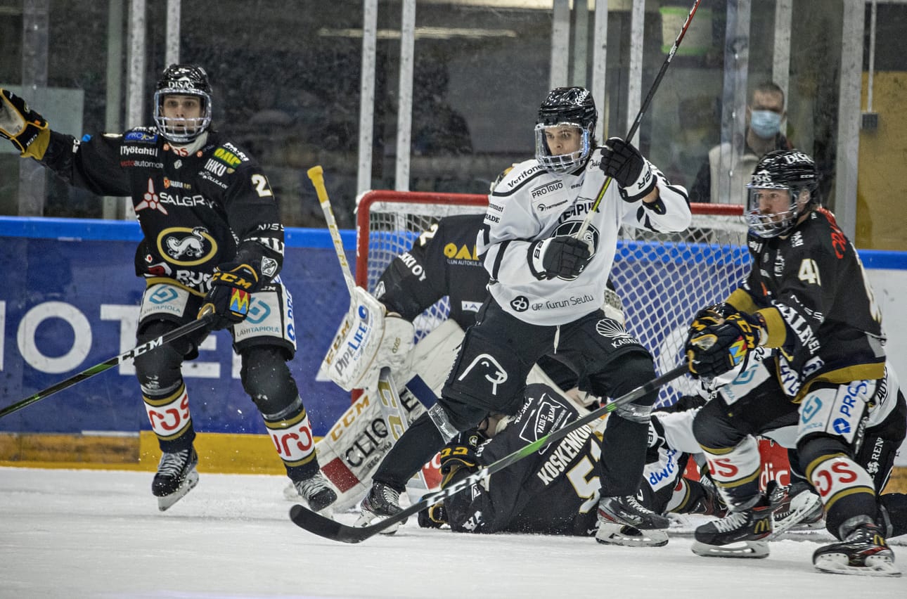 Kärpät saa Raksilassa vastaansa TPS:n. Ottelu alkaa jo kello 15. Arkistokuva.