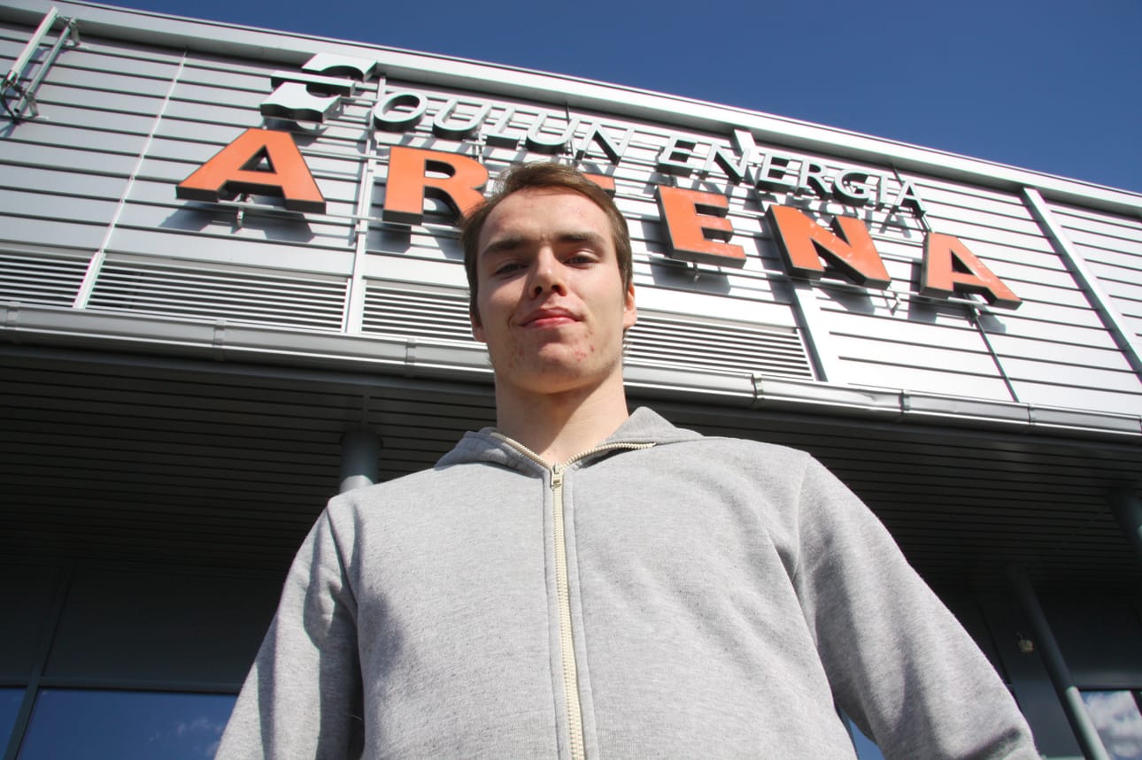 Taneli Ronkainen on illalla mukana, kun Oulun Kärpät hakee jatkopaikkaa jääkiekon Mestareiden liigassa.