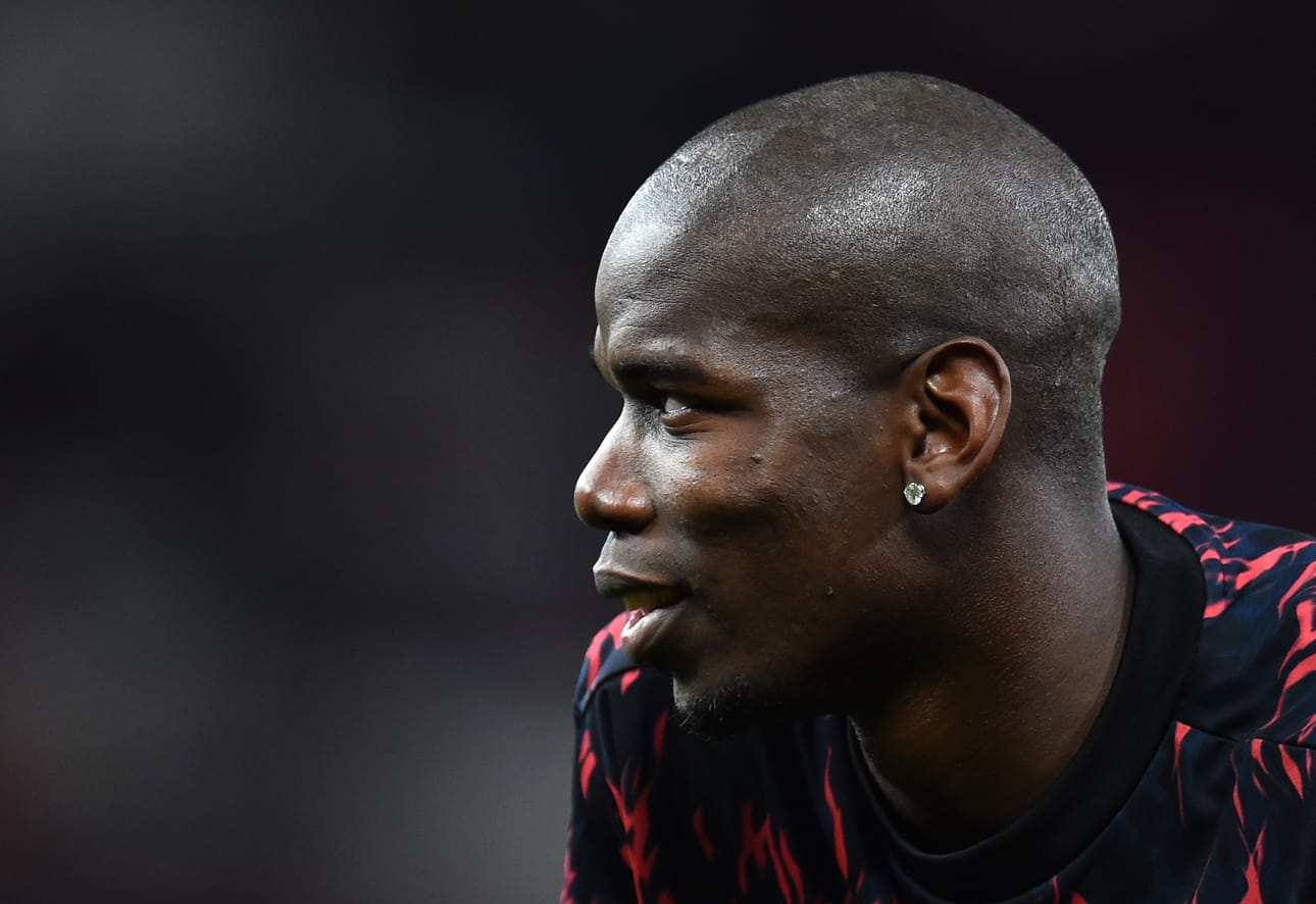 Samaan aikaan kun Paul Pogba pelasi mestareiden liiga, vorot vierailivat hänen asunnossaan.