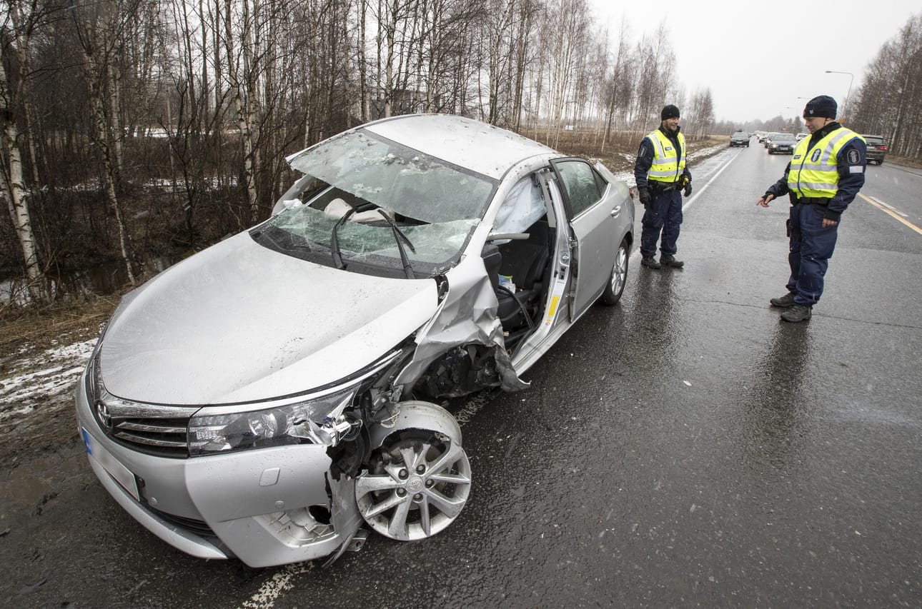 Onnettomuus sattui Raahentiellä Limingassa.