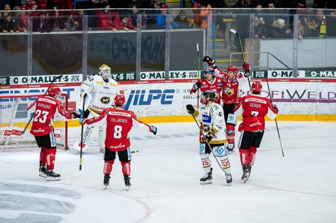 Sportilla riitti riemua kotikaukalossa. Kuva: Pasi Suokko
