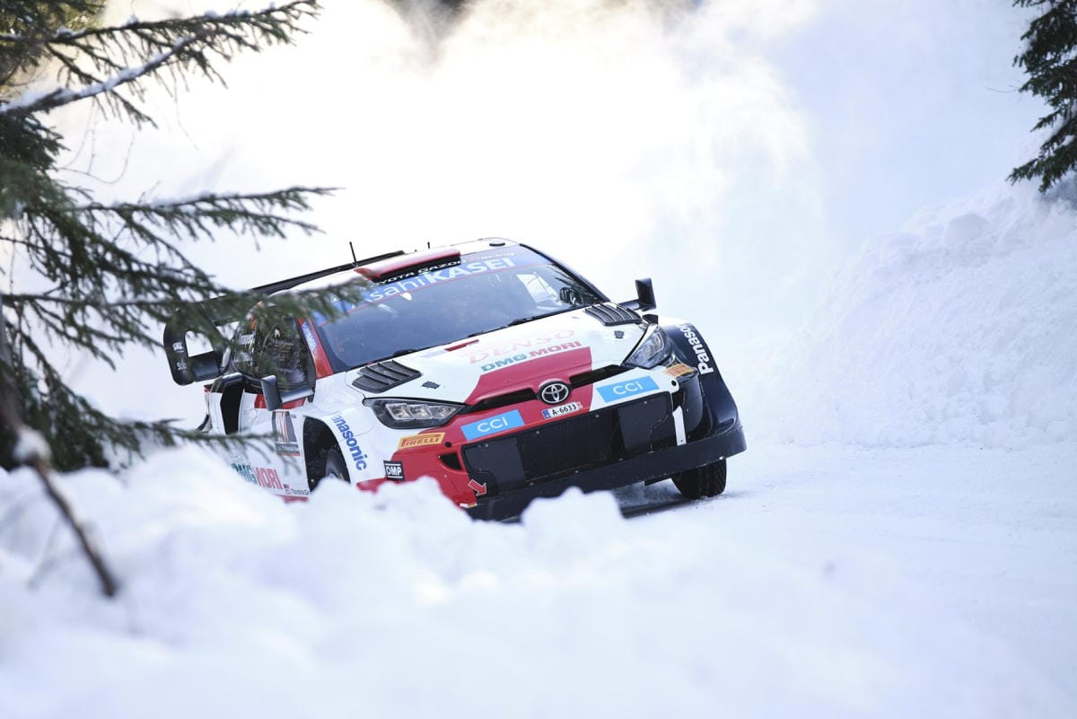 Kalle Rovanperä vauhdissa Ruotsin MM-rallissa 25. helmikuuta. LEHTIKUVA / HANNU RAINAMO