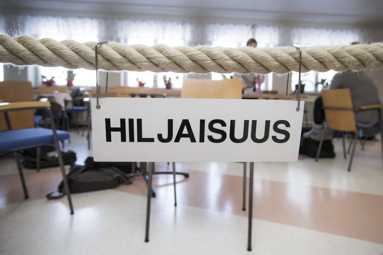 Kevään ylioppilaskirjoitukset käynnistyivät tiistaina Raahen lukiossa.