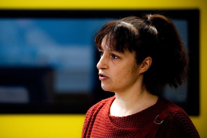 Vihreiden puoluevaltuustoon kuuluva Tuula Närvän mielestä sukupuolta ei ole syytä pitää perusteena, kun puolueelle valitaan väliaikaista puheenjohtajaa ensi kesään saakka. KUVA: EETU SILLANPÄÄ