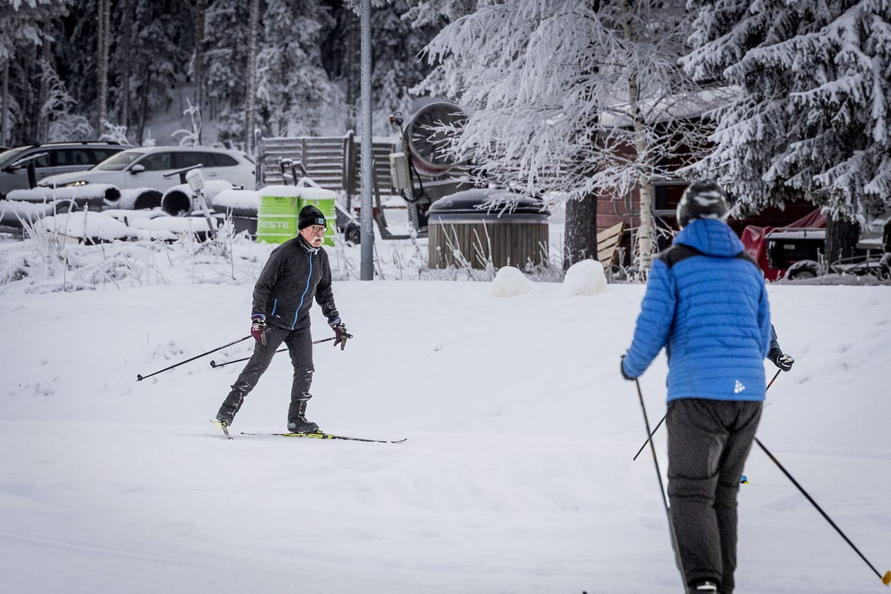 Ounasvaaralla pääsee hiihtämään jo pitempää lenkkiä vapaalla tyylillä. Kuvassa Pentti Repo.