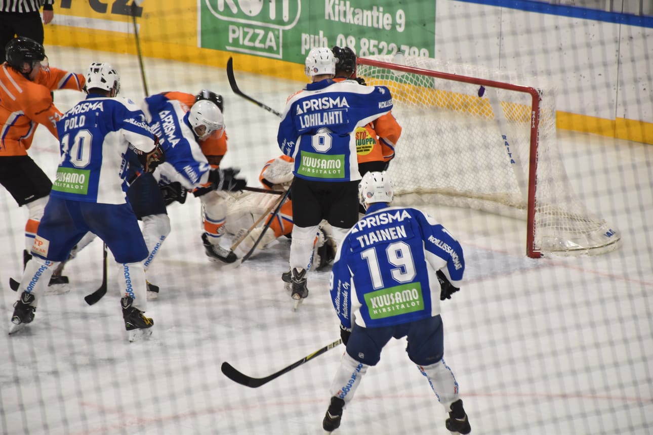 Pallo-Karhut päätti syyskauden III-divisioonassa jatkoaikavoittoon Haukiputaan Ahmoista.