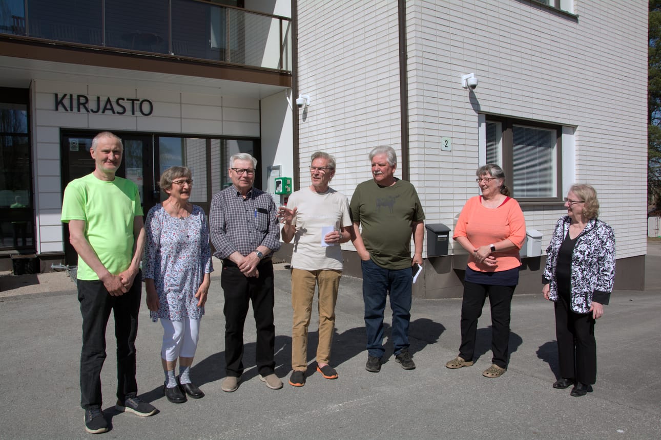 Töysä-viikon valmisteluihin ovat osallistuneet Töysä-seura ry:n puheenjohtajan Tapani Ala-Mutkan (vas.) johdolla Sirpa Hankaniemi, Seppo Harju, Risto Lehtinen, Jussi Vuorela, Tarja Ylimäki ja Ritva Sorila.