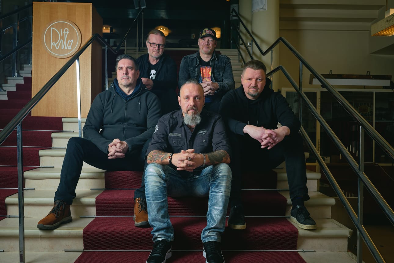 Marko Hautala, Anssi Hyvärinen, Sami Karhunen, Harri Kessunmaa ja Kai Hahto ovat soittaneet yhdessä edellisen kerran 1990-luvulla ja nyt heti uudelleen kesällä 2026.