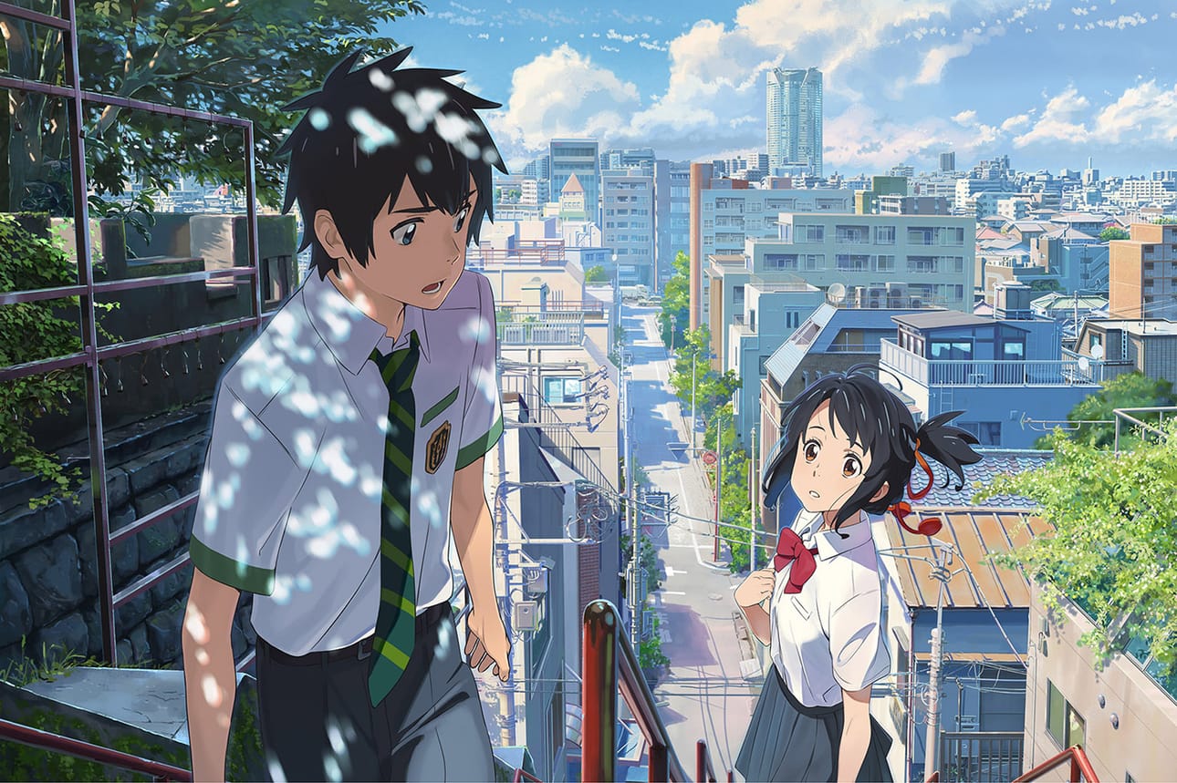 Mitsuha uneksii elämästä komeana tokiolaispoikana. Eräänä aamuna hän herää menevän nuorukaisen Takin kehossa. Samalla Taki herää suloisena Mitsuhana.