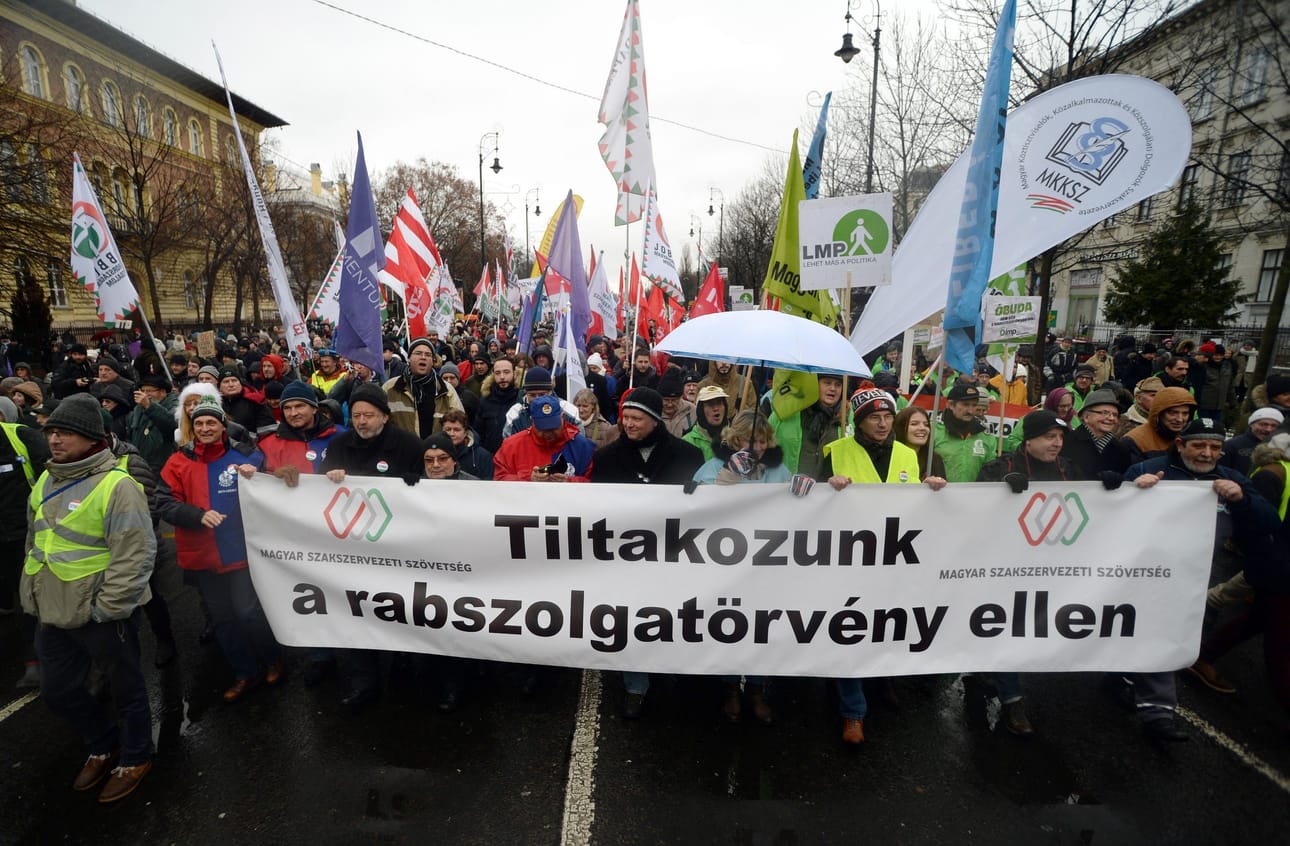 Unkarissa osoitettiin lauantaina jälleen mieltä Viktor Orbánin johtamaa hallitusta vastaan.