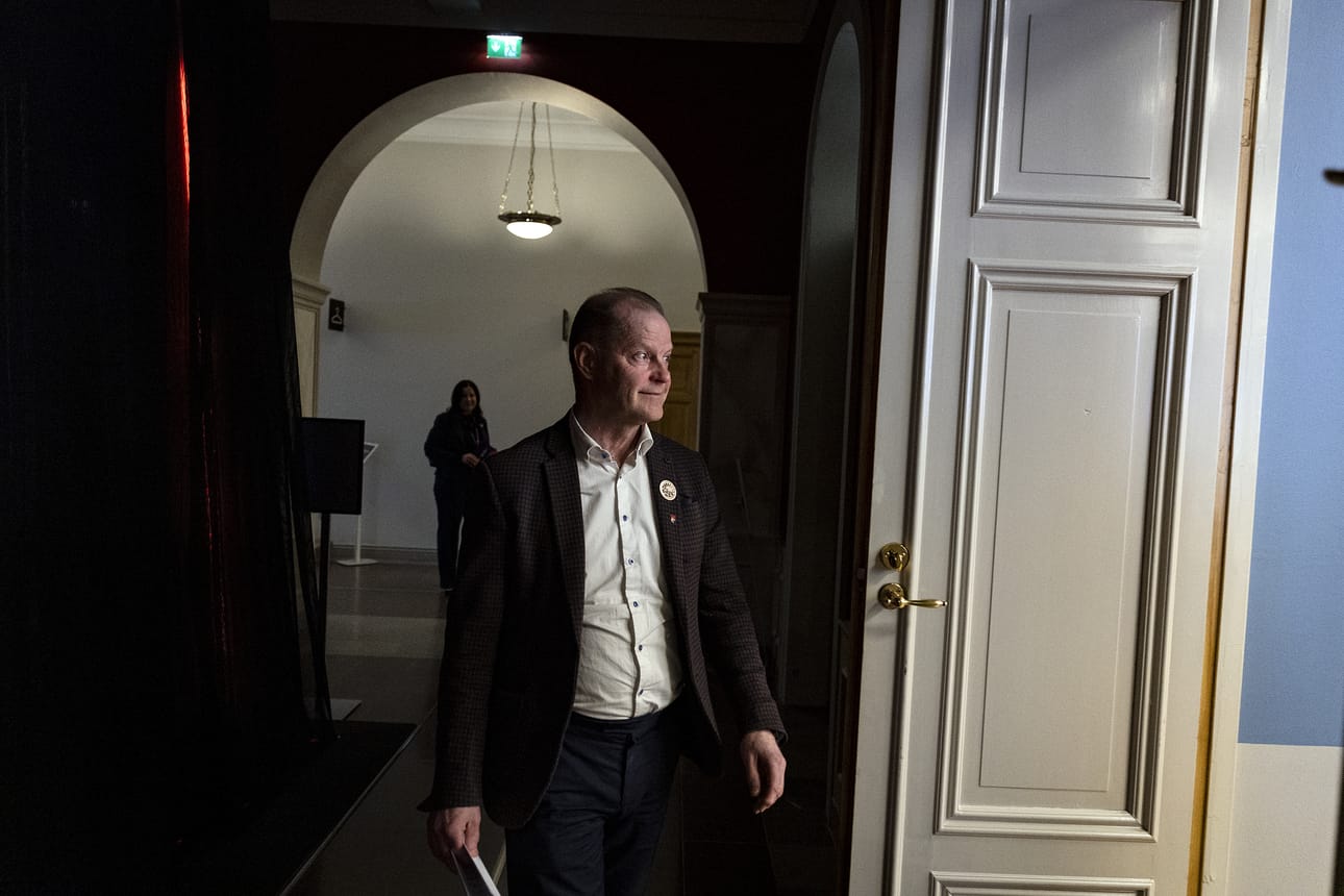 Kaupunginjohtaja Ari Alatossava pitää Oulua yleisesti ottaen turvallisena väkivallanteoista huolimatta. Arkistokuva.