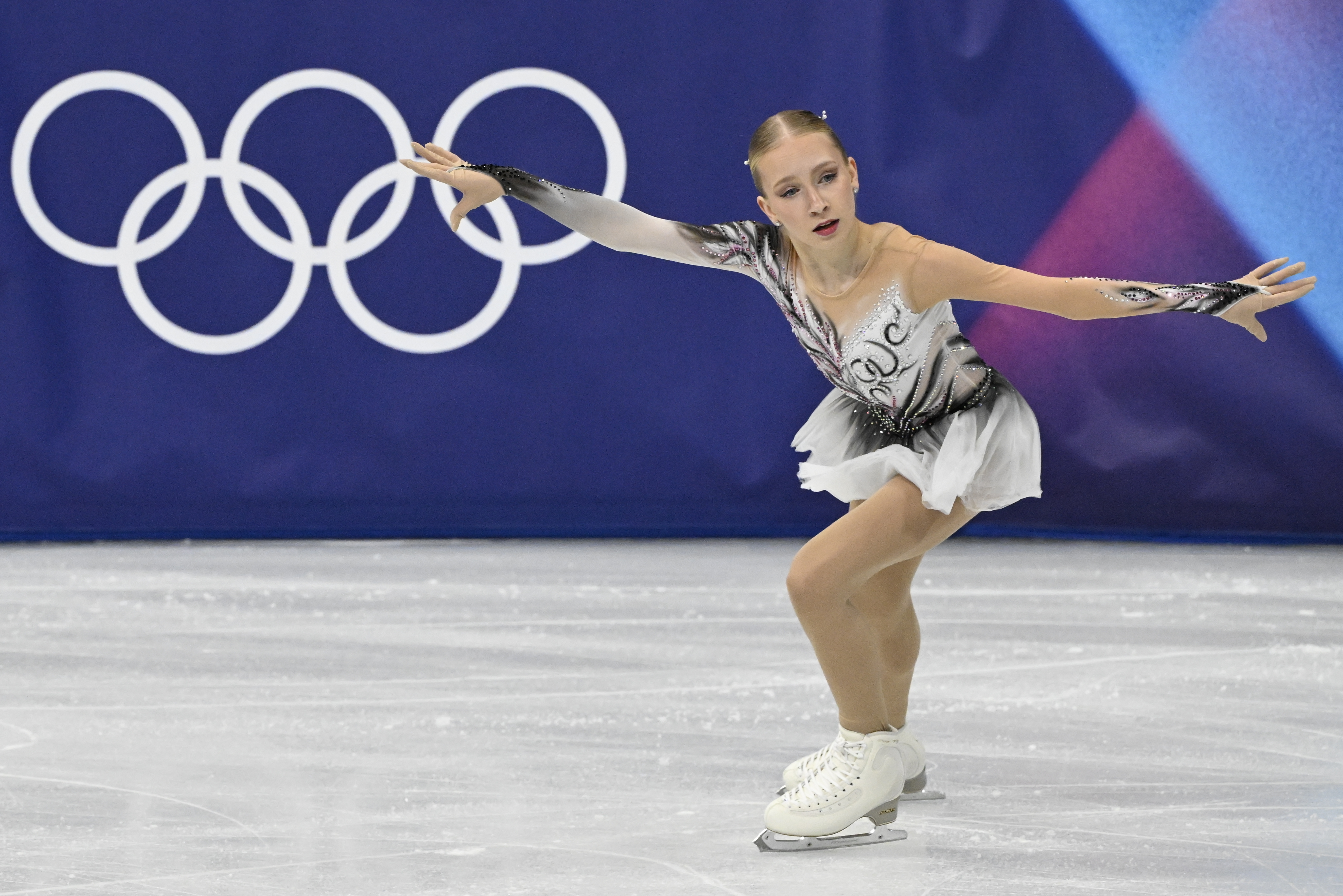 Iida Karhunen pysyi tilanteessa ja sinetöi hienon olympiadebyyttinsä ennätyspisteillä