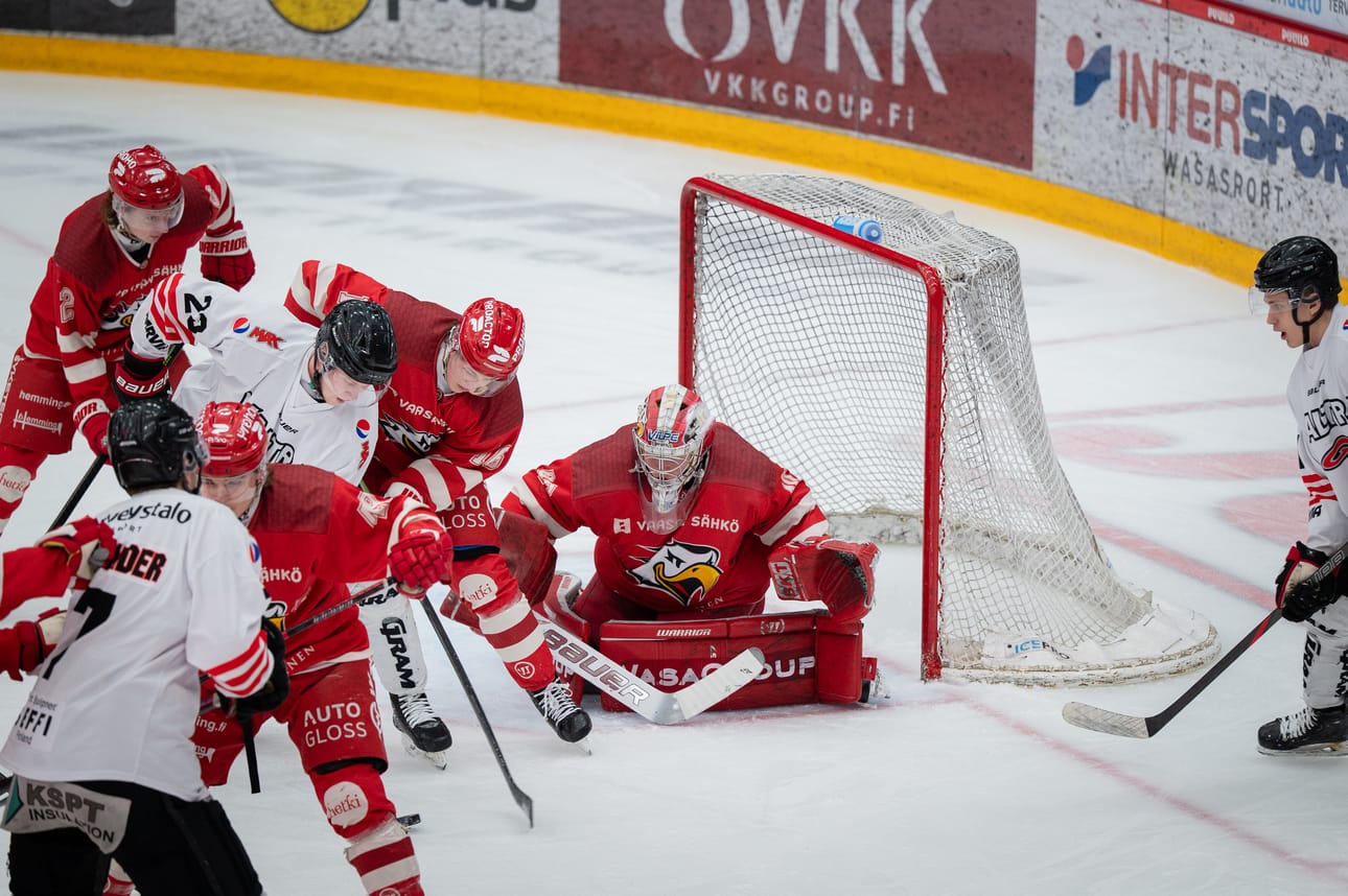 Vaasan Sportin U20-joukkueen pudotuspelihaaveet kokivat kolauksen, kun JYP vei täyden pistepotin 6–2-voitolla. Joukkueella on vielä kolme peliä aikaa nousta pudotuspeliviivan yläpuolelle.