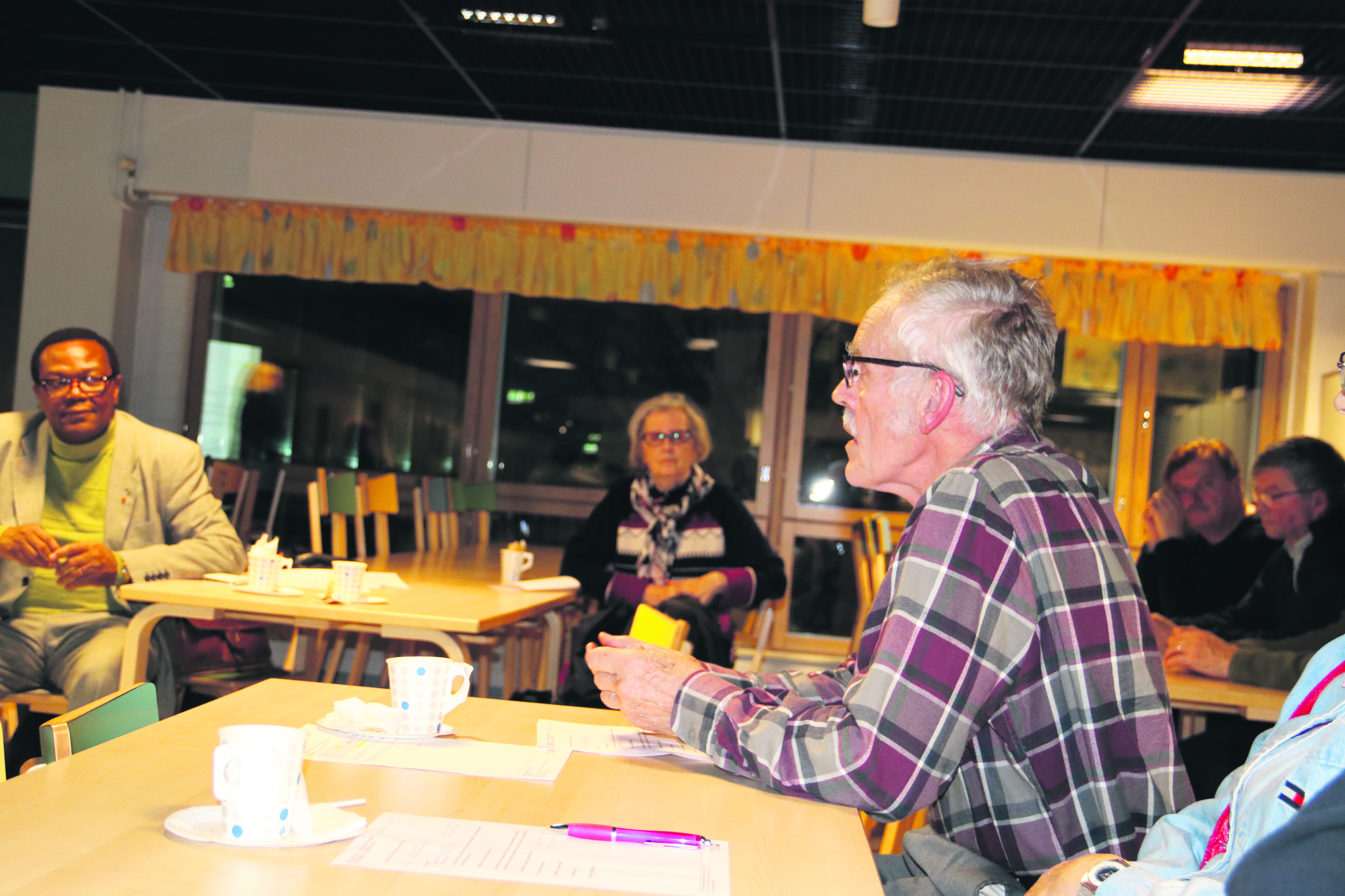 Jouko Niemitalon mukaan isoin vastus Pajuniemen luistelukentälle on ollut se, että se pudotettiin pois liikuntapaikkaverkosta ennen kuntaliitosta.
