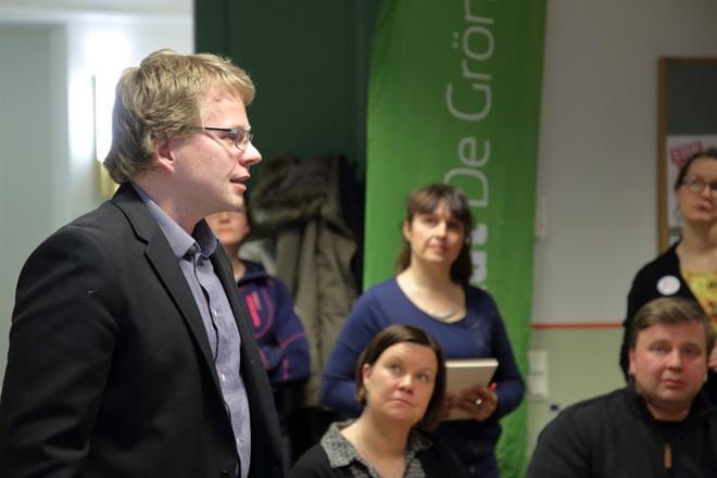 Riistapäällikkö Mikael Luoman mukaan Pohjanmaalla on Suomen tihein hirvikanta. Hän ei ole huolissaan siitä, että se romahtaisi susien takia. KUVAT: ALEKSI MÄKINEN