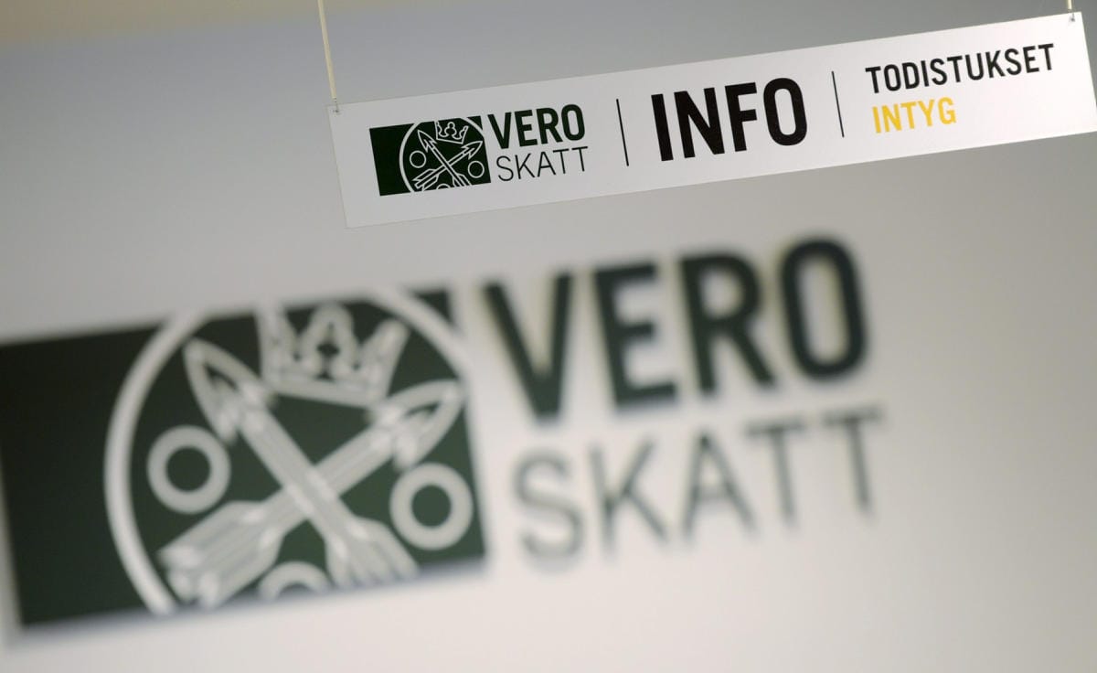 Tuloverotuksen tiedot ovat lähtökohtaisesti julkisia. Jos niihin kuitenkin tehdään muutoksia verotuksen päättymisen jälkeen, julkiset tiedot eivät päivity vastaamaan tosiasiallista tilannetta. Kevään aikana lausuntokierroksella olleen lakiesitykseen mukaan myös verotuksen päättymisen jälkeen tehdyt muutokset tulisivat julkisiksi. LEHTIKUVA / Markku Ulander