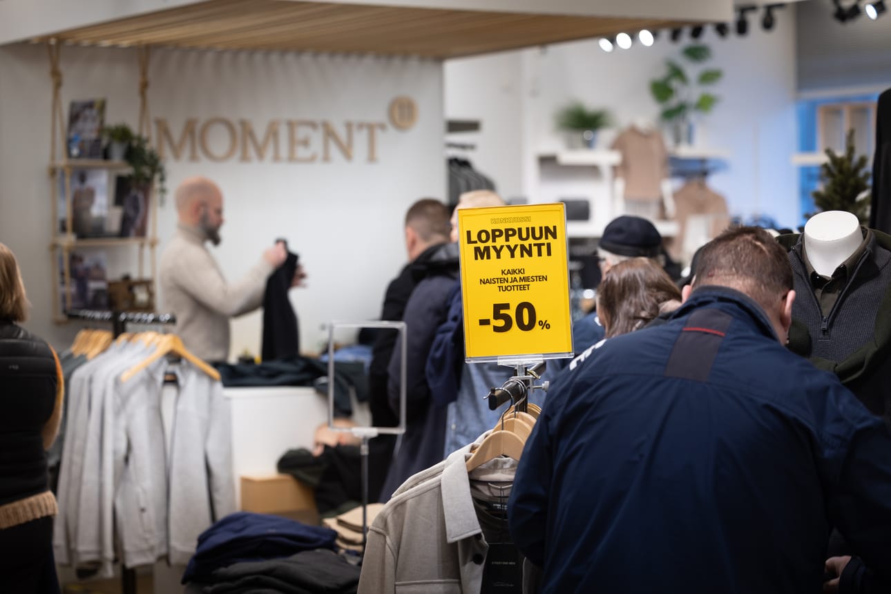 Vaatekaupalla on ollut tiukkaa, kun nettimyynti on lisääntynyt. Verottaja haki Seinäjoen Epstorilla toiminutta Momentia konkurssiin helmikuun puolivälissä.